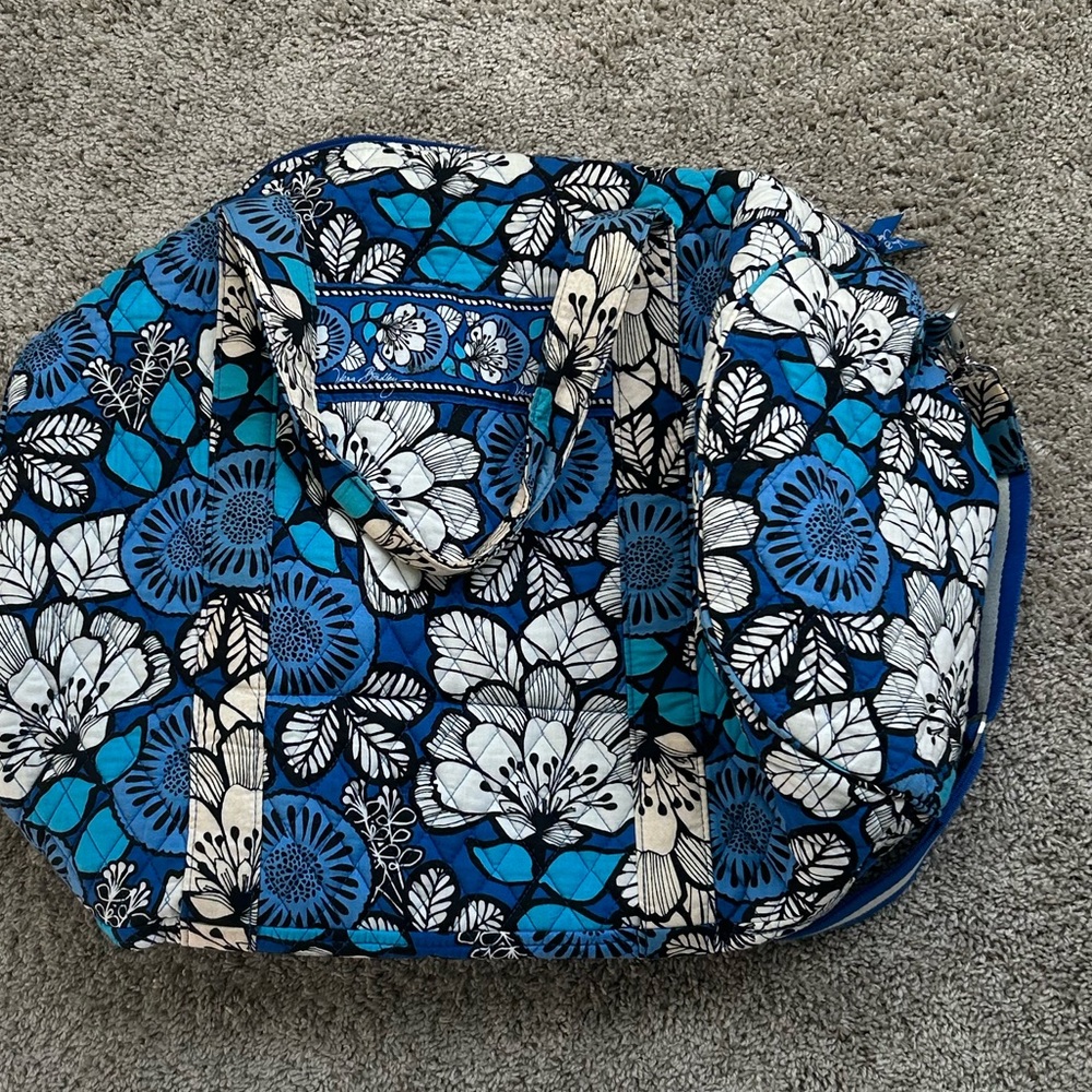Vera Bradley Blue Bayou LARGE Travel Duffel bag White Floral Chevron
